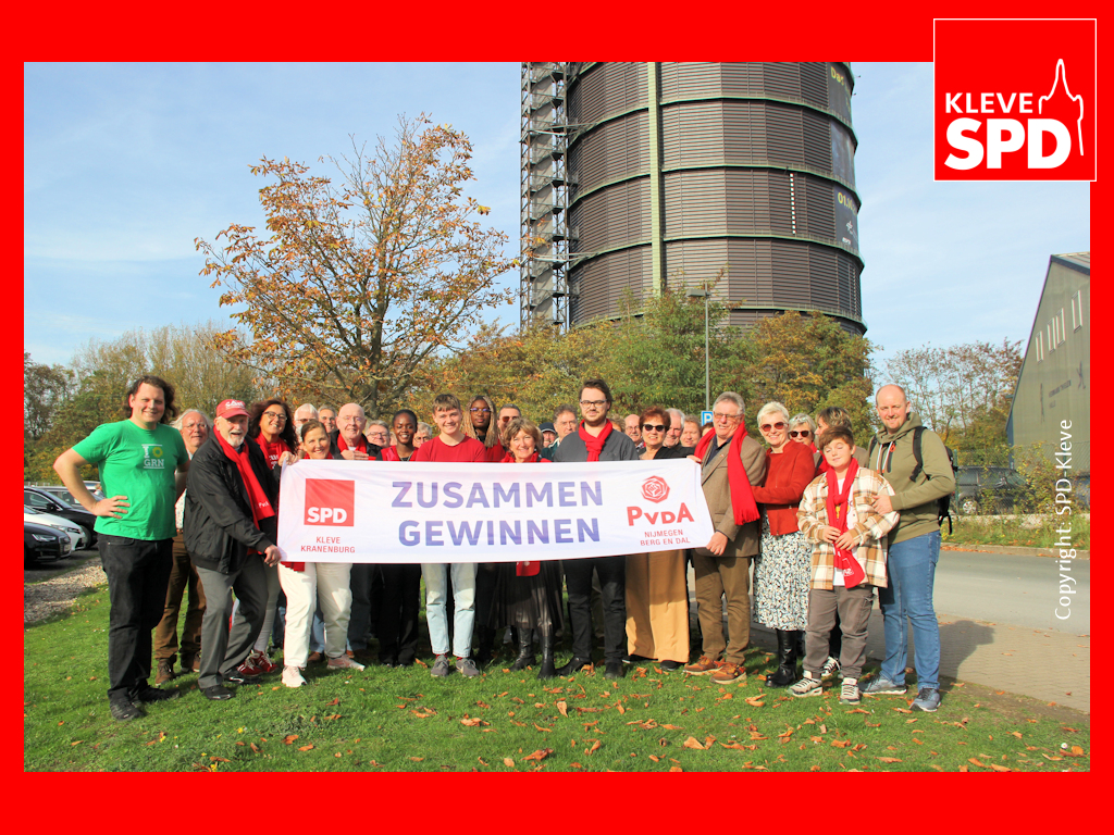 PvdA Nijmegen / Berg en Daal und SPD Kleve / Kranenburg vor dem Gasometer in Oberhausen